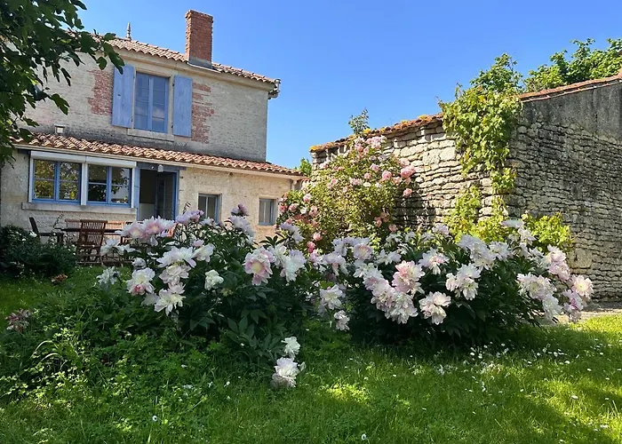 L'ileau Semesterbostad La Taillee