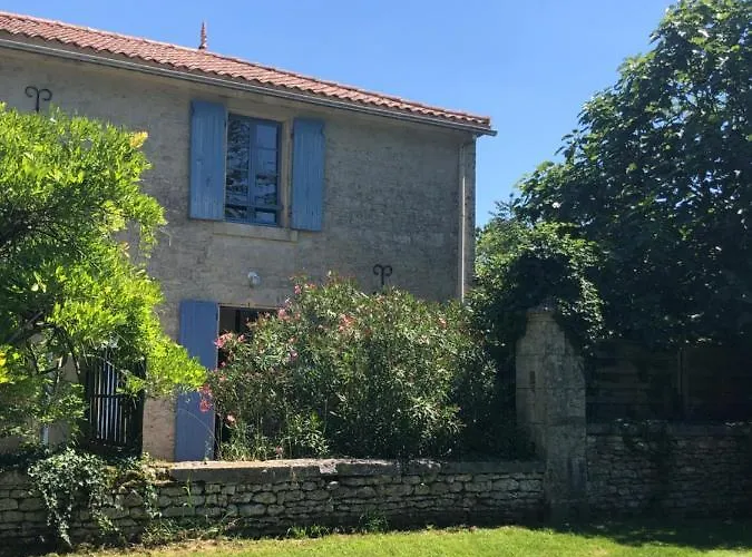 Semesterbostad L'ileau *